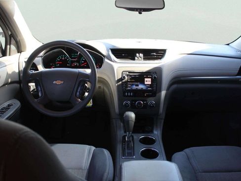 Used 2014 Chevrolet Traverse LS AWD/4WD image 8