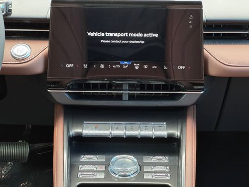 New 2026 Lincoln Nautilus Reserve w/ Jet Appearance Package image 13