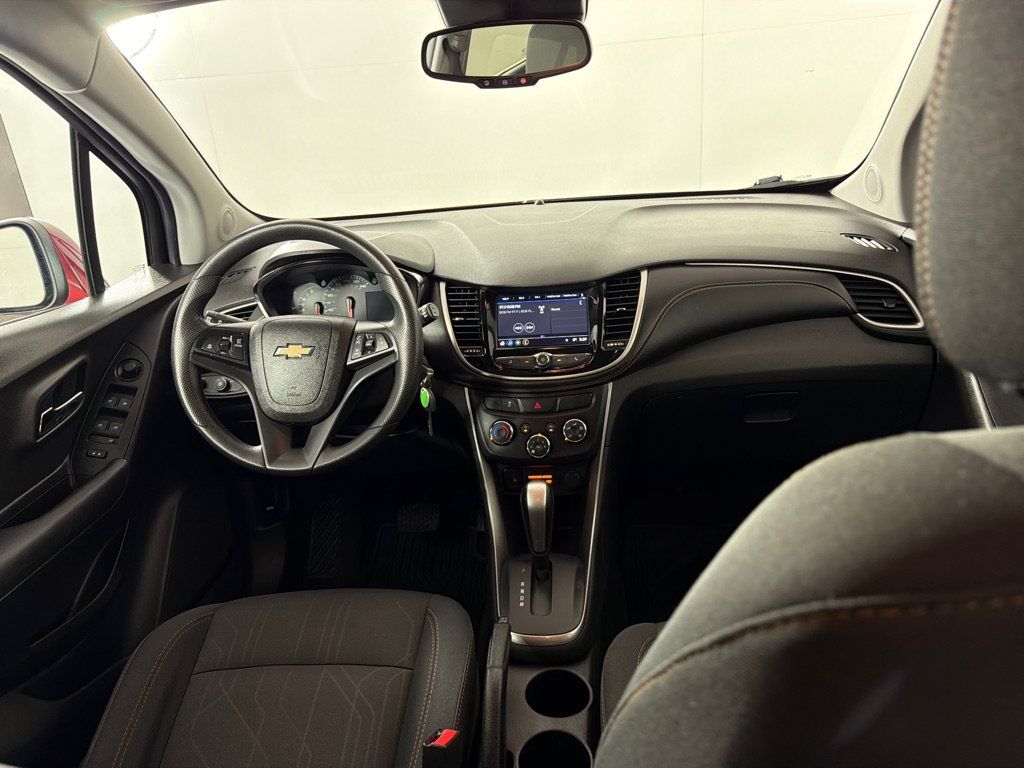 Used 2018 Chevrolet Trax LT FWD image 25
