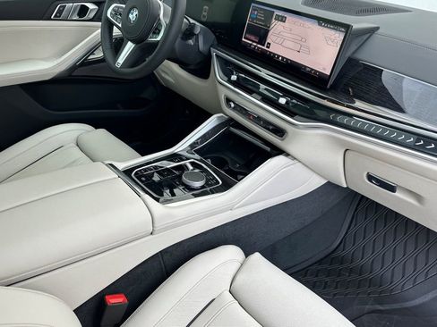 New 2026 BMW X6 xDrive40i image 17