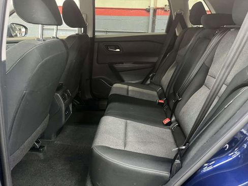 Used 2023 Nissan Rogue SV AWD/4WD image 13