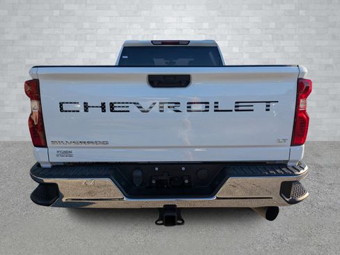 Used 2022 Chevrolet Silverado 3500 LT w/ Convenience Package image 6