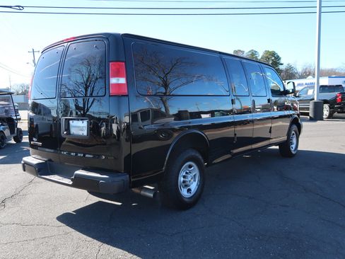 Used 2025 Chevrolet Express 3500 LS image 11