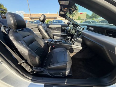 Used 2018 Ford Mustang Premium RWD image 14