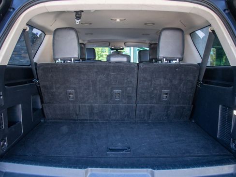 Used 2024 Ford Expedition Max XLT image 25