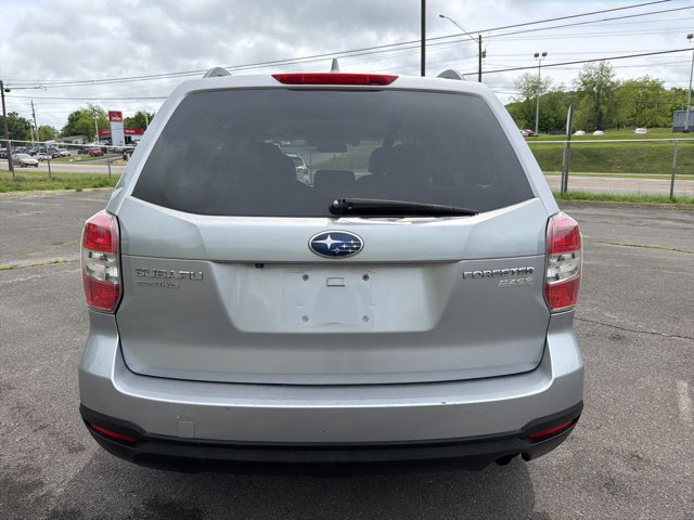 Used 2016 Subaru Forester 2.5i Premium AWD/4WD image 8