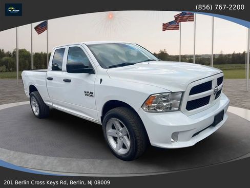 Used 2017 RAM 1500 Express w/ Express Value Package AWD/4WD image 10