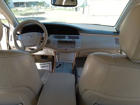 Used 2005 Toyota Avalon Limited image 17