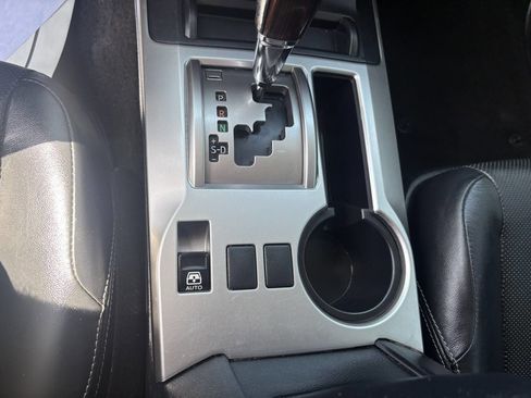 Used 2018 Toyota 4Runner Limited AWD/4WD image 35