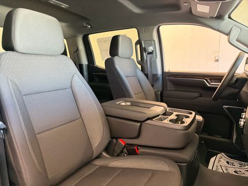 New 2026 GMC Sierra 1500 Elevation image 27