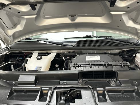 Used 2020 Chevrolet Express 2500 image 30