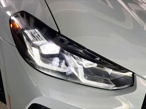 Used 2023 BMW X4 M40i AWD/4WD image 27