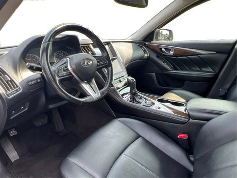 Used 2018 INFINITI Q50 Luxe w/ Essential Package (3.0T Luxe) AWD/4WD image 16