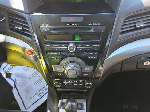 Used 2014 Acura ILX w/ Technology Package image 12