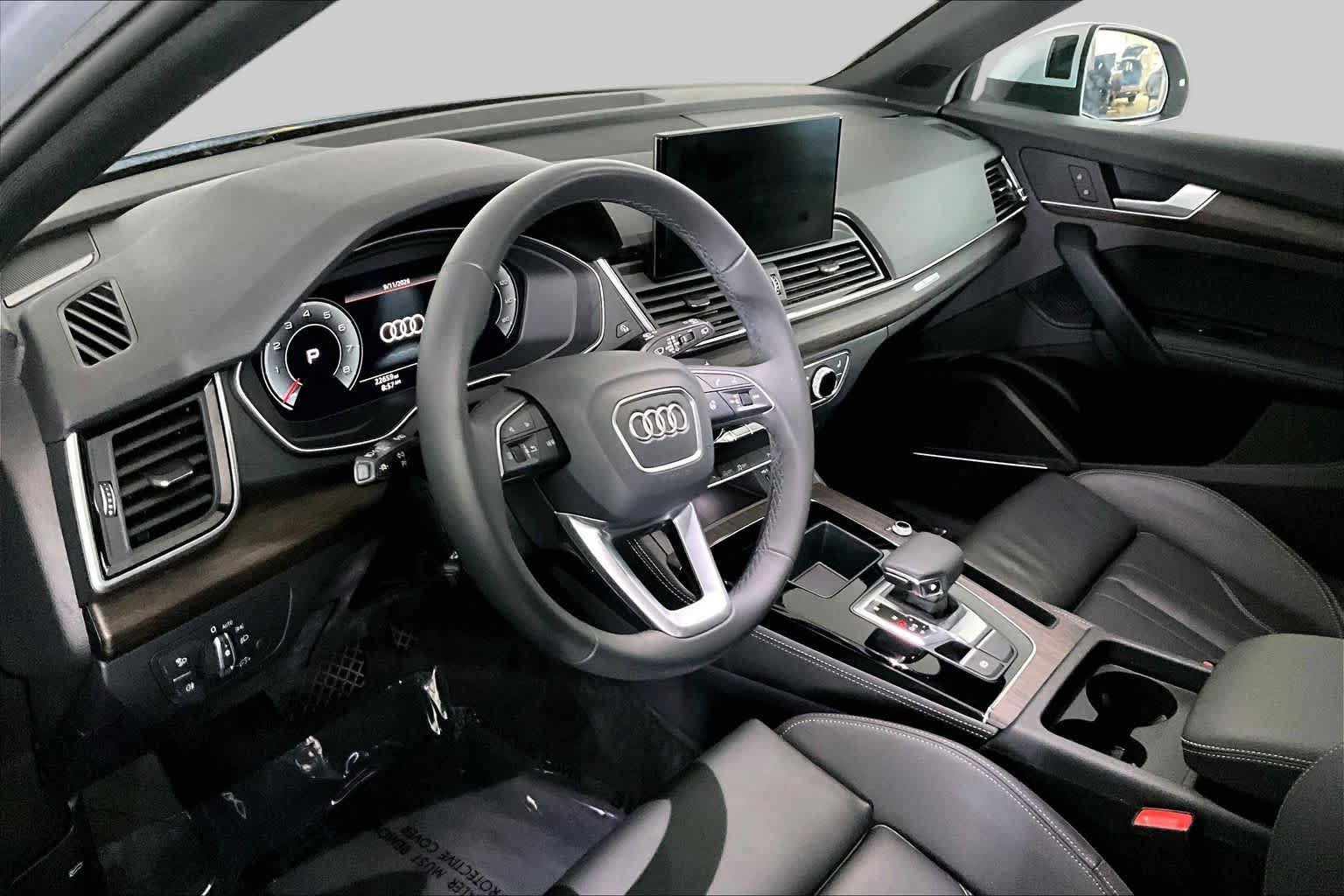 Used 2023 Audi Q5 2.0T Premium Plus AWD/4WD image 17