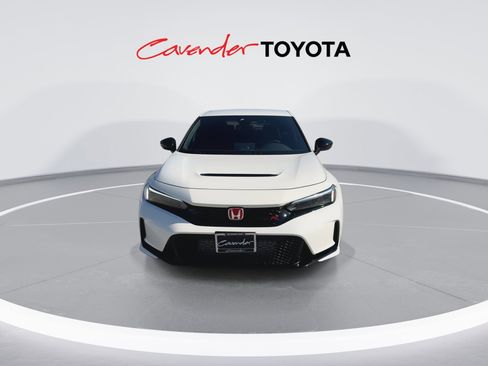 Used 2025 Honda Civic Type R image 3