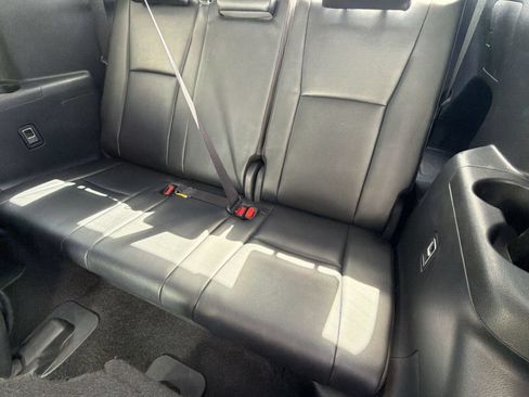 Used 2026 Toyota Highlander XLE AWD/4WD image 30