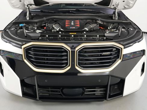 Used 2024 BMW XM image 8