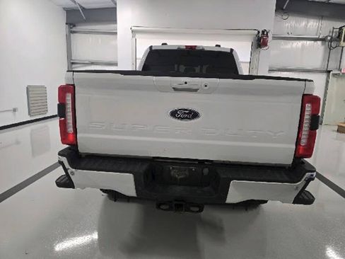 Used 2023 Ford F250 Lariat w/ FX4 Off-Road Package AWD/4WD image 6