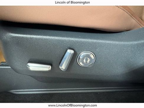 New 2026 Lincoln Navigator Reserve AWD/4WD image 44