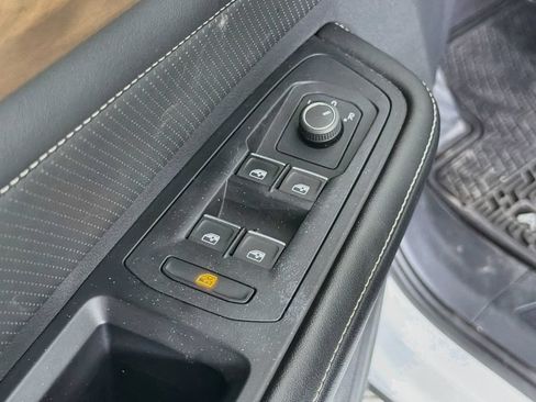 Used 2024 Volkswagen Atlas SE FWD image 20