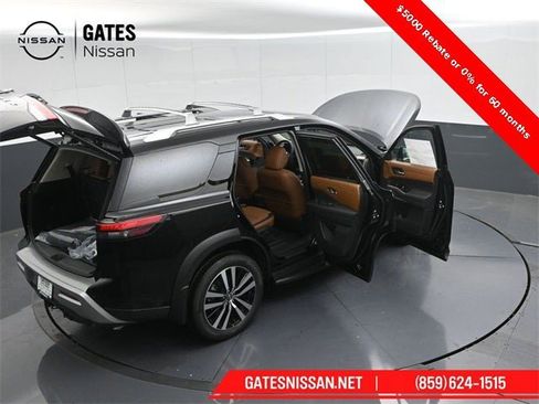 New 2025 Nissan Pathfinder Platinum image 59