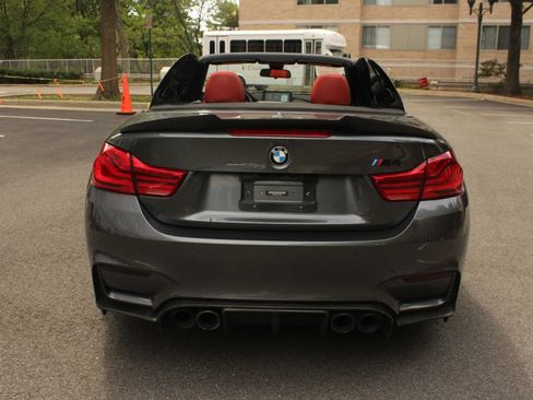 Used 2018 BMW M4 Convertible RWD image 8