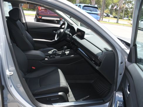 Used 2025 Honda Accord Touring image 21