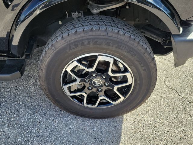Used 2024 Ford Bronco Outer Banks AWD/4WD image 7