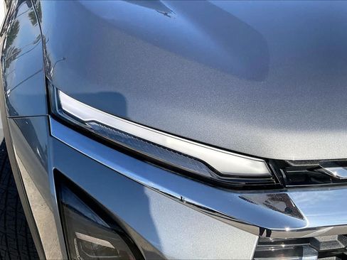 Used 2025 Chevrolet Equinox LT w/ Safety and Technology Package FWD image 26