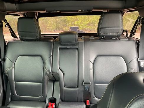 Used 2025 Ford Bronco Badlands w/ Matte Film Protection Package AWD/4WD image 38
