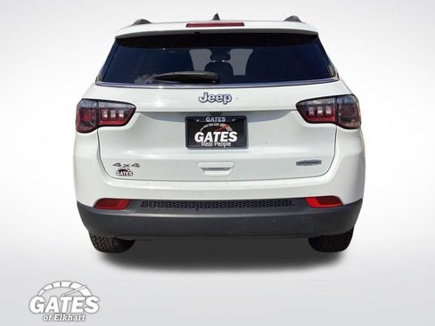 Used 2024 Jeep Compass Latitude AWD/4WD image 9