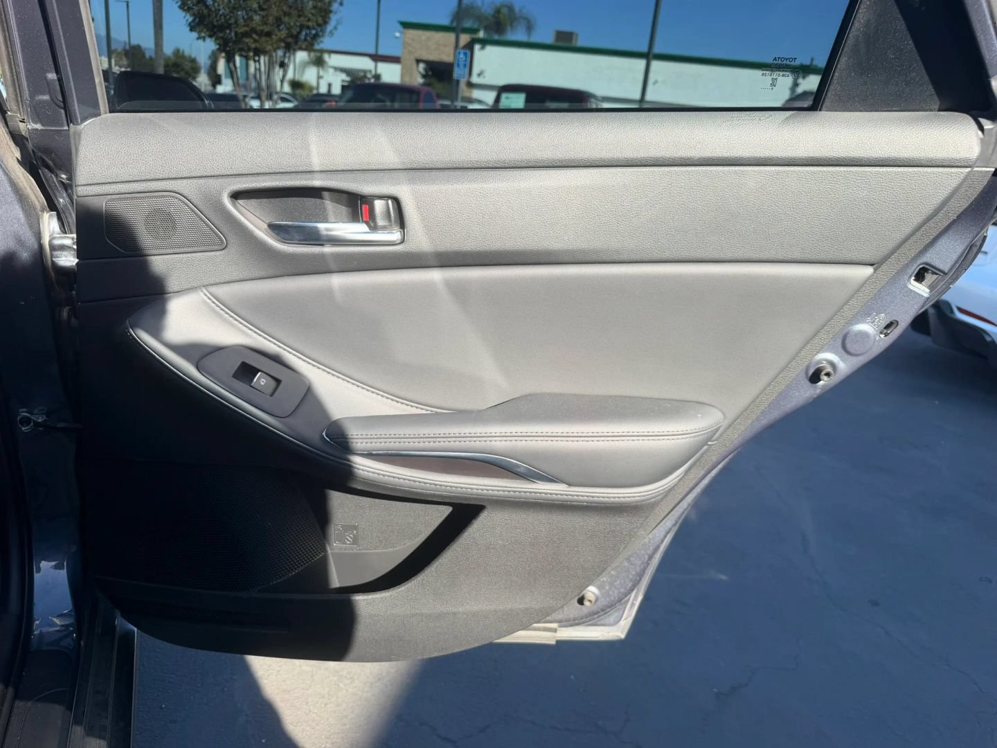 Used 2021 Toyota Avalon XLE FWD image 31