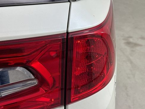 Used 2018 Honda Odyssey EX-L image 36