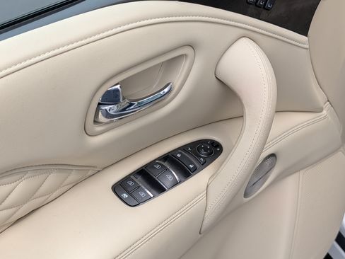 Used 2023 INFINITI QX80 Sensory w/ All-Season Package AWD/4WD image 19
