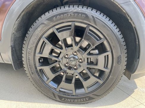 Used 2021 Kia Telluride SX w/ Nightfall Edition Package AWD/4WD image 13