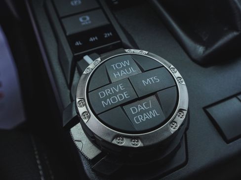 Used 2025 Toyota 4Runner TRD Off-Road image 28