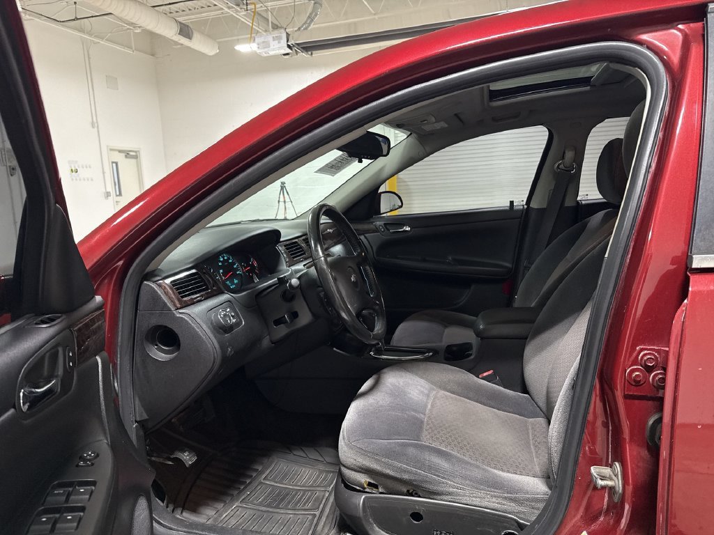 Used 2013 Chevrolet Impala LT w/ LT Sunroof Package FWD image 19