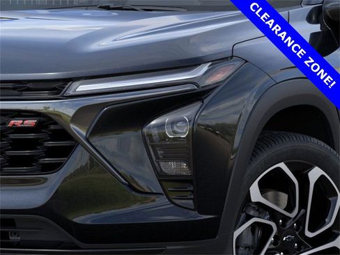 New 2025 Chevrolet Trax RS w/ Sunroof Package image 10
