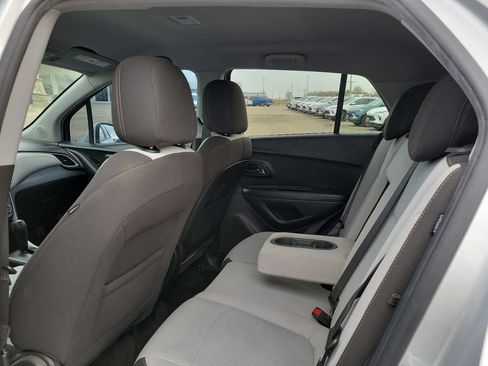 Used 2020 Chevrolet Trax LS w/ Tint and Cruise Package image 9