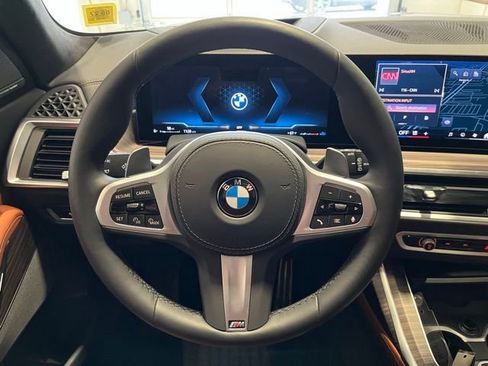 Used 2025 BMW X7 xDrive40i w/ Executive Package AWD/4WD image 5