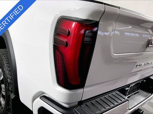 Certified 2025 GMC Sierra 2500 Denali w/ Denali Reserve Package AWD/4WD image 23