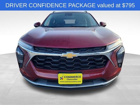 Used 2024 Chevrolet Trax LT w/ Driver Confidence Package image 2