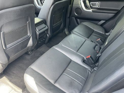 Used 2019 Land Rover Discovery Sport SE AWD/4WD image 12