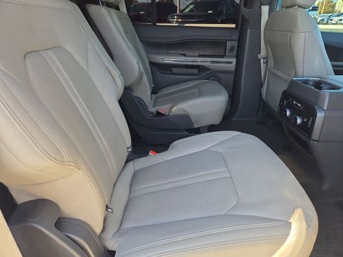 Used 2019 Ford Expedition Limited w/ Equipment Group 301A image 21
