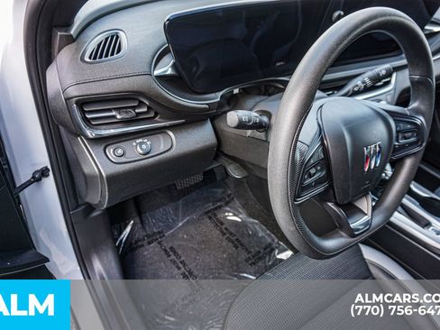 Used 2024 Buick Envista Preferred FWD image 35
