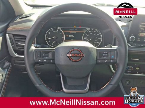 Used 2025 Nissan Rogue SV w/ Rock Creek Premium Package image 21