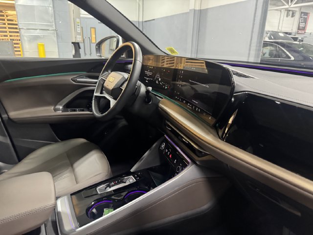 Used 2025 Audi Q5 Premium w/ Convenience Package AWD/4WD image 27