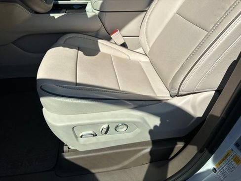Certified 2024 GMC Yukon Denali w/ Advanced Technology Package AWD/4WD image 34
