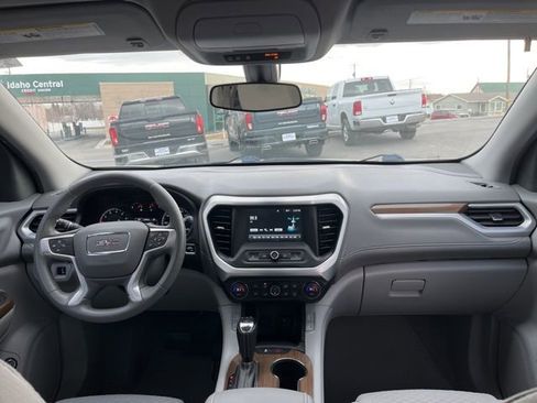 Used 2018 GMC Acadia SLE FWD image 40
